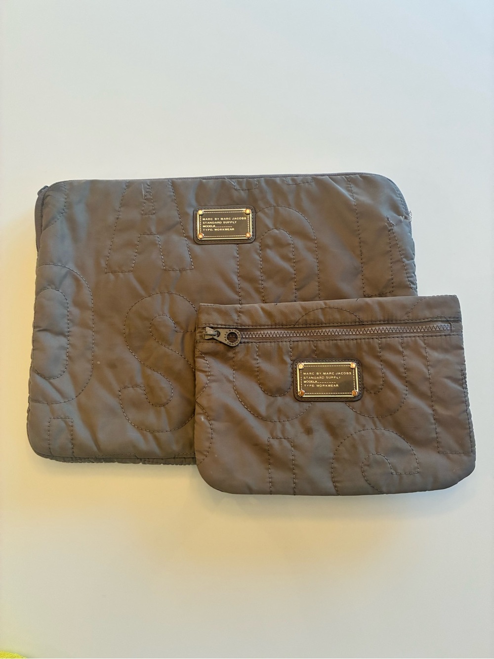 Marc by Marc Jacobs Quilted Pouch Set in Taupe Brown